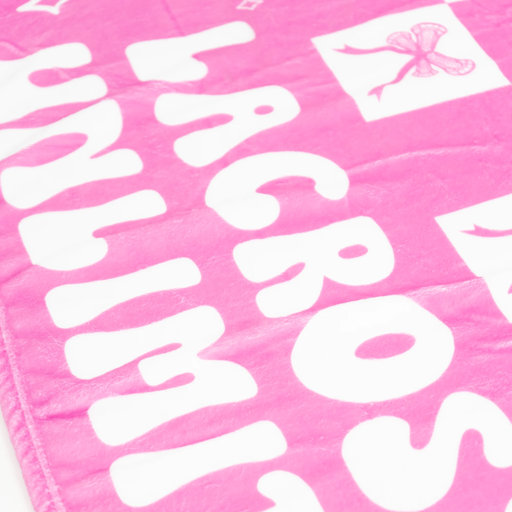 LU Pink Bows Blanket - Image 3