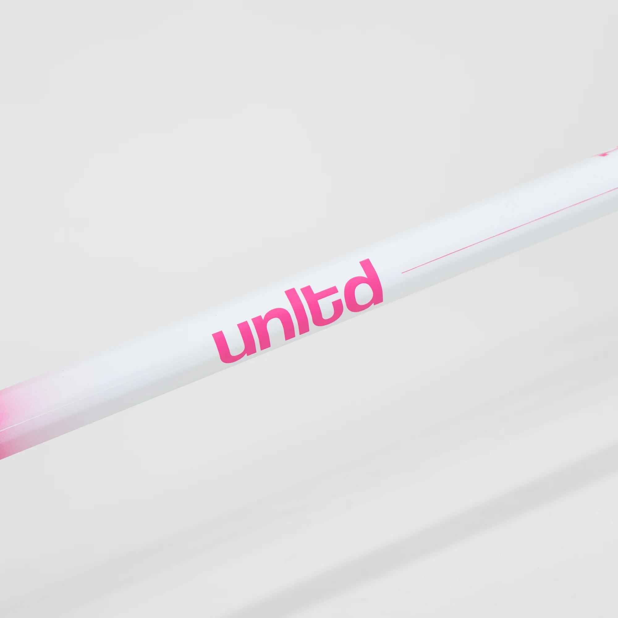Maverik Sonar Limited Edition Women's Lacrosse Shaft - Image 6